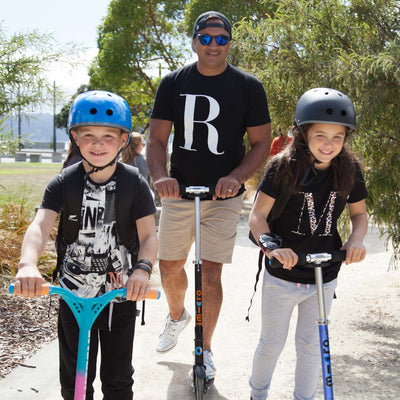 New Zealanders 'Foot-It' to School