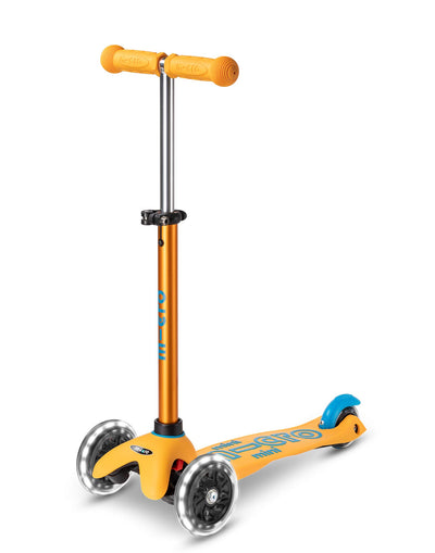 apricot mini deluxe 3 wheel scooter with led wheels