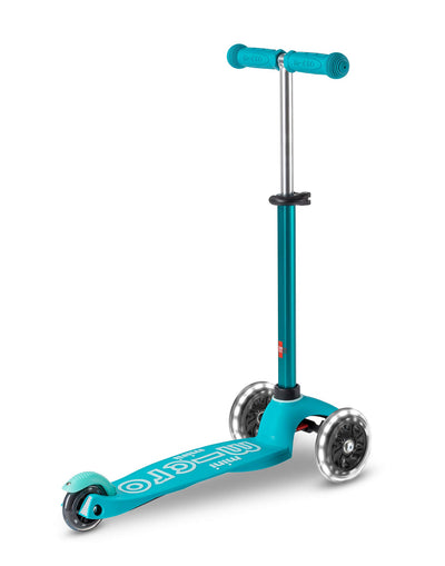 aqua mini deluxe 3 wheel scooter with led wheels rear