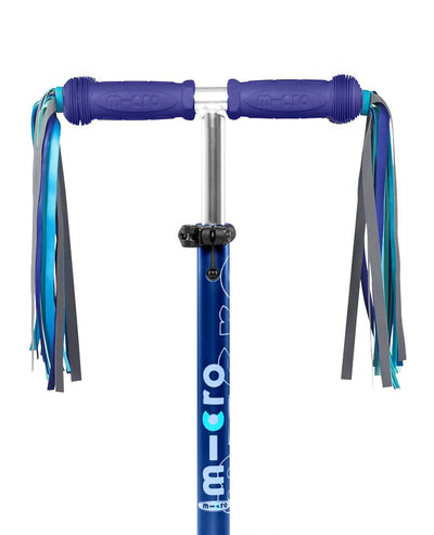 blue reflective coloured ribbons on mini deluxe scooter